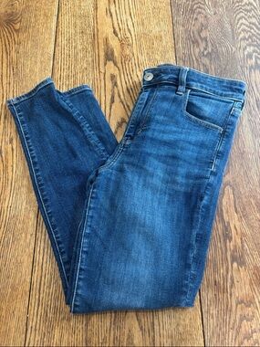 American Eagle High Rise Jeggings - 10 Short